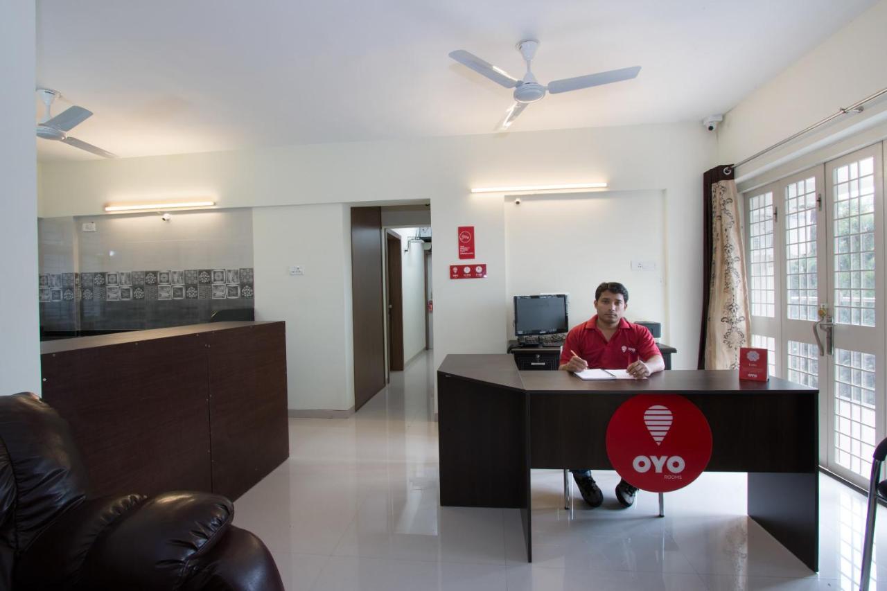 Hotel Oyo 9052 Leisurely Abode Khadki Exteriér fotografie