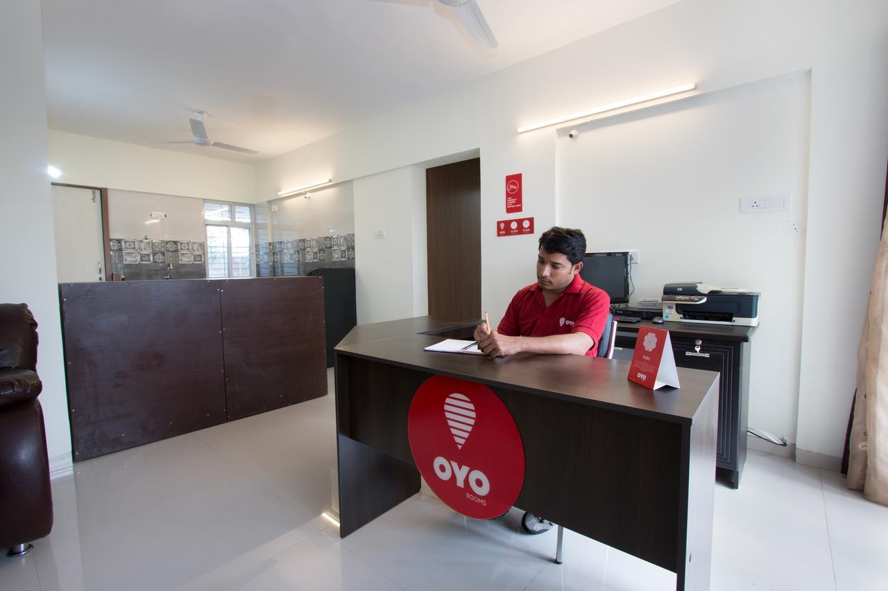 Hotel Oyo 9052 Leisurely Abode Khadki Exteriér fotografie